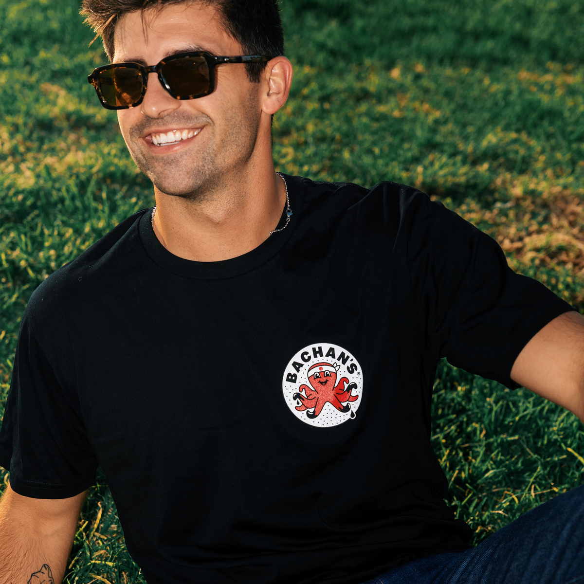 Knuckles Tee K8
